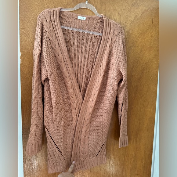 Size S cardigan. Orangey-brown color - Picture 2 of 3